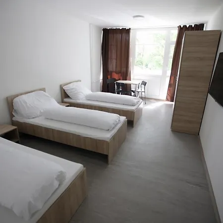 Capsule hotel Siesta
